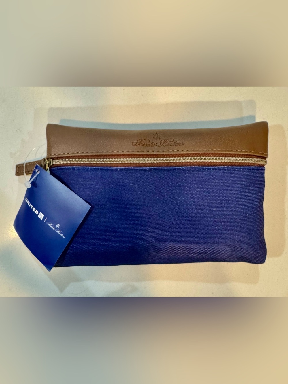 United Airlines_Brook Brothers_Premium Economy Amenity Kits_NWT